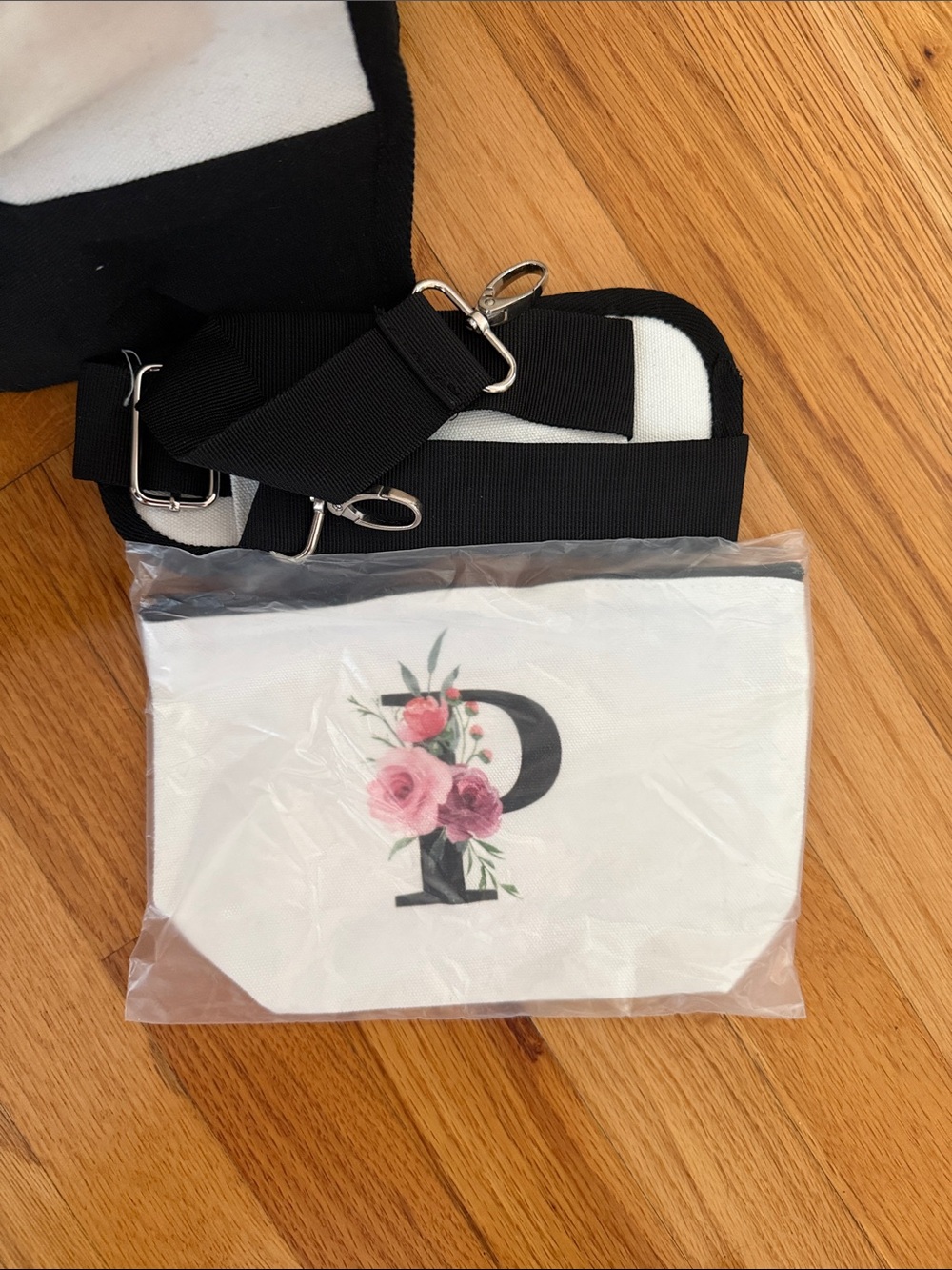 NWT - Canvas Floral Initial Tote Bag - Black & White - Picture 4 of 5
